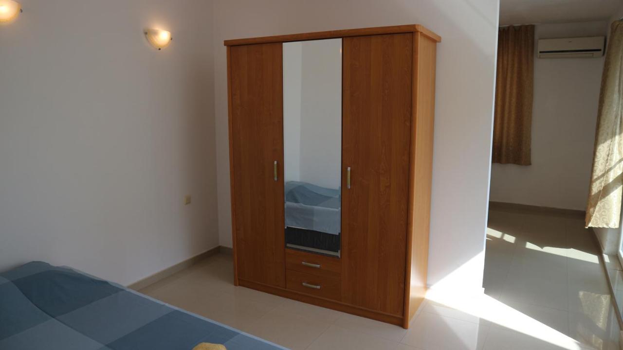 Apartment Viktoria *